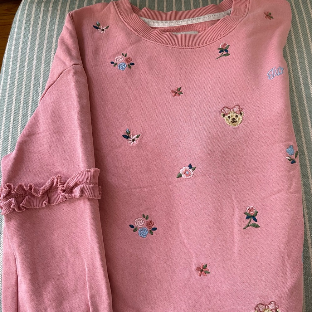 Cottagecore Pink Floral Embroidered Sweatshirt with Pockets